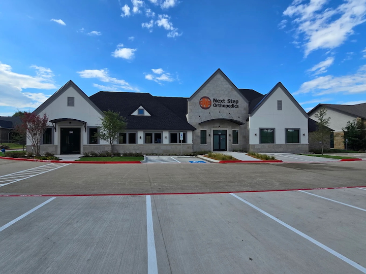 Orthopedic Surgeons in McKinney, TX